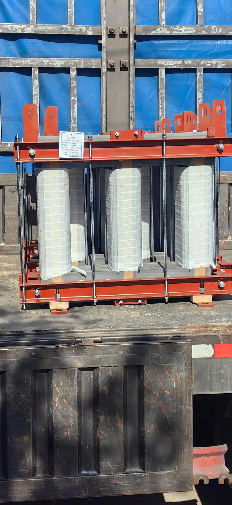 变压器铁芯宽114mm,高96,厚50mm。功率有多大? 变压器铁芯宽114mm,高96,厚50mm。功率有多大?